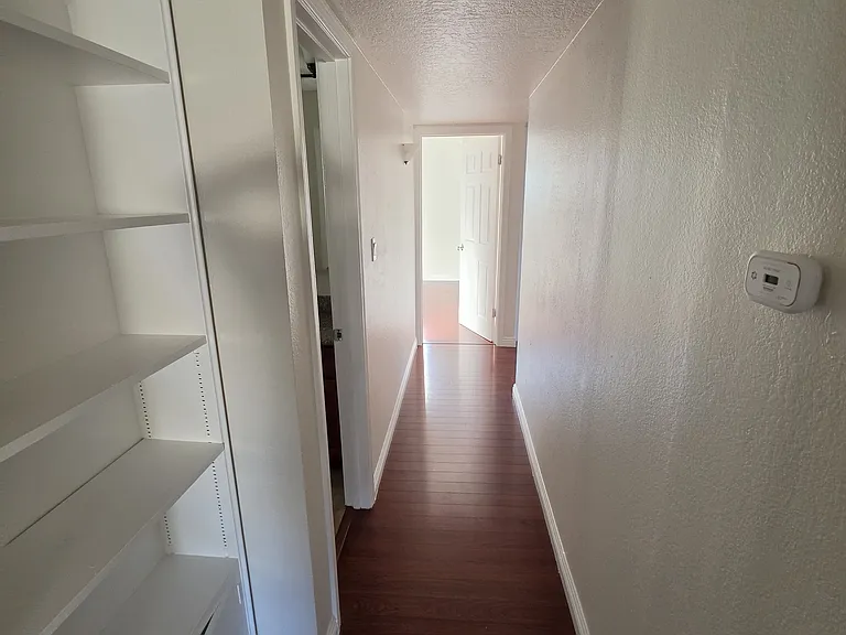 381 Marylinn Dr — Photo 7
