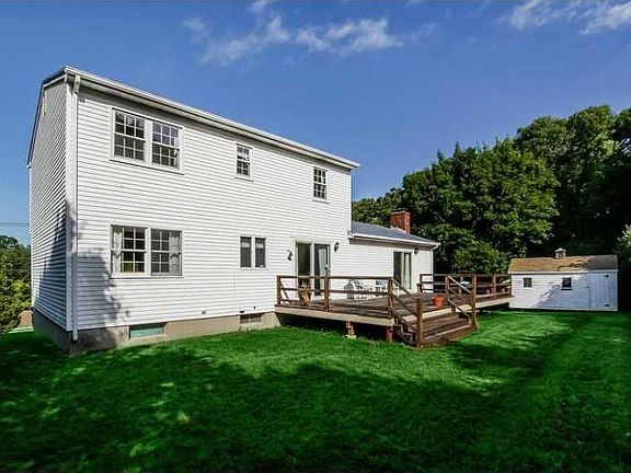 Quiet Back Yard Deck