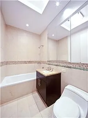 Rented by (Legacy) Elegran | media 10
