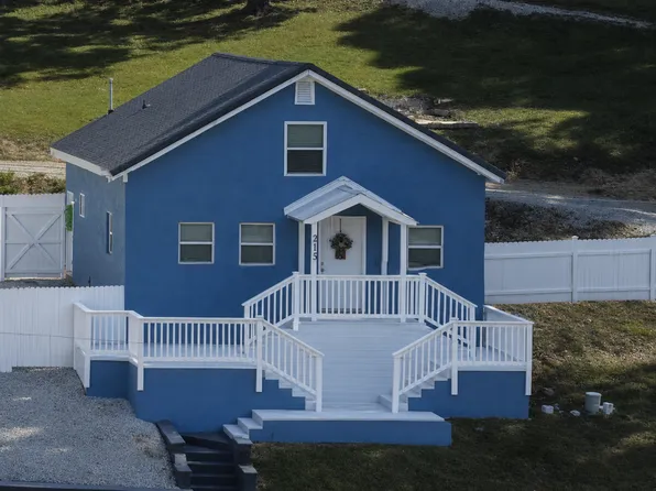 (undisclosed Address), La Follette, TN 37766