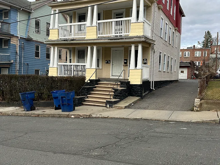 99 Rose St #2 — Photo 26