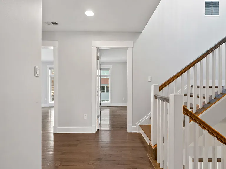 114 Reizenstein Way — Photo 13