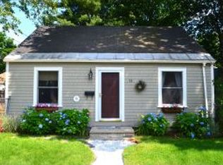 58 Woodlawn Ave, Kittery, ME 03904