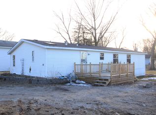 85 2nd Ave, Atkins, IA 52206