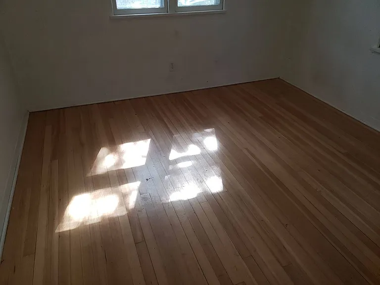 1005 NE D St — Photo 16