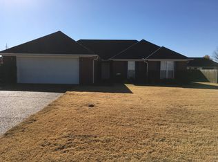 103 Julius Cv, Medina, TN 38355