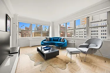 80 Park Avenue, #18B
