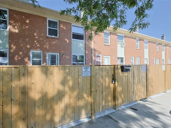 834 Exmouth St #22, Sarnia, ON N7T 5R2