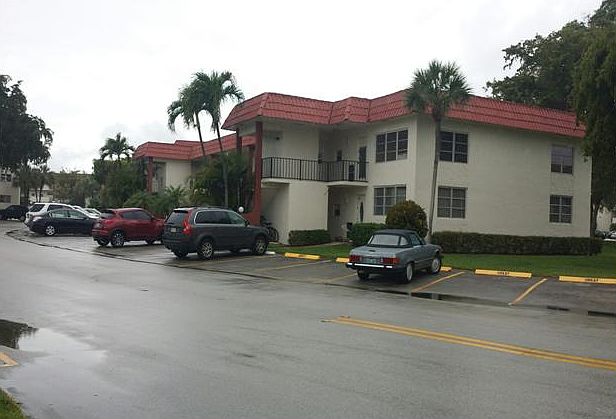 1st image of 611 South Hollybrook Drive #29 - 105