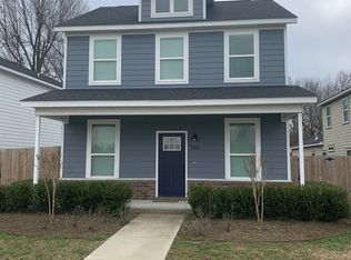 565 W Cato Springs Rd, Fayetteville, AR 72701