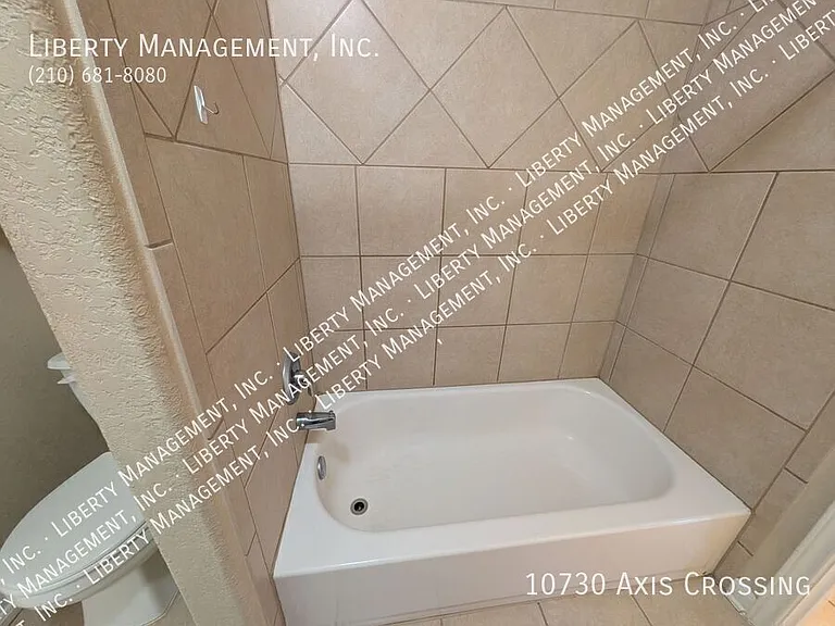 10730 Axis Xing — Photo 19