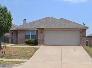316 Chisholm Trl, Krum, TX 76249