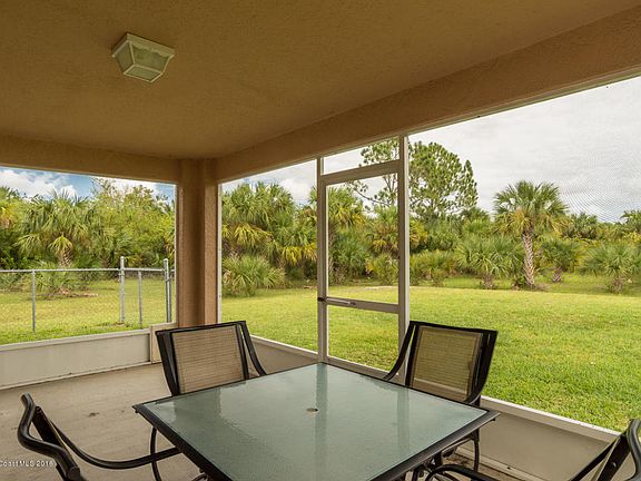 screened patio