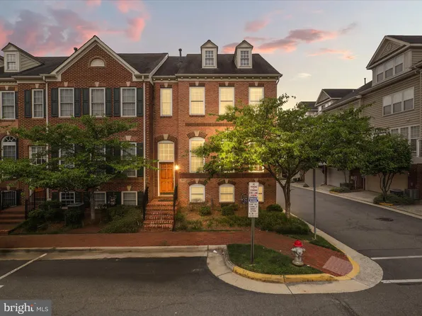 7980 Vigne Ct, Vienna, VA 22182