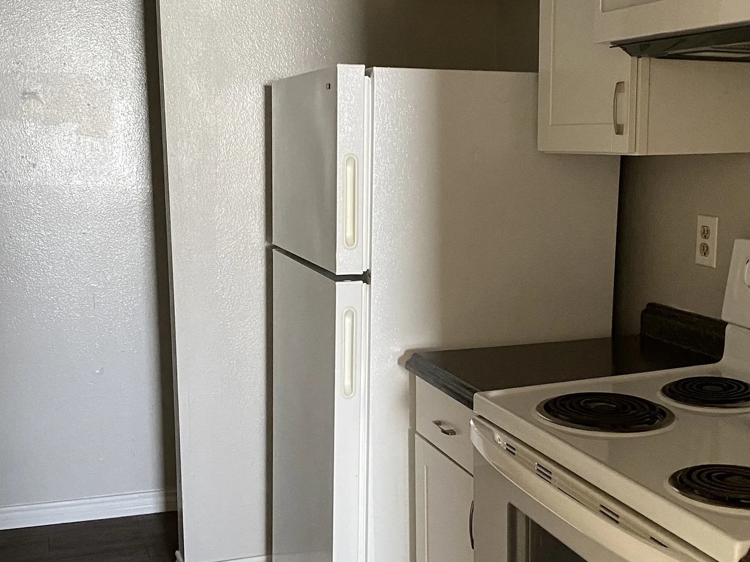 935 Linde Avenue - H — Photo 4