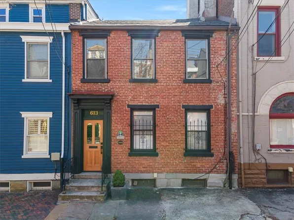 613 Avery St, Pittsburgh, PA 15212