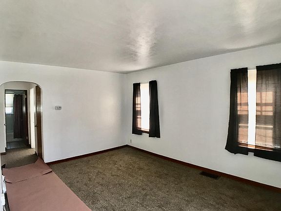 5th image of 6811 Ontario Ave