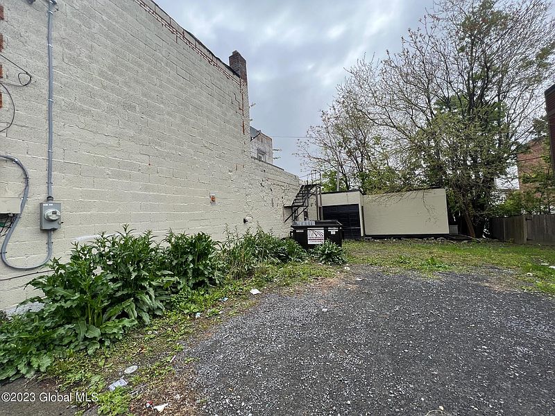 2nd image of 66-68 Broad Street