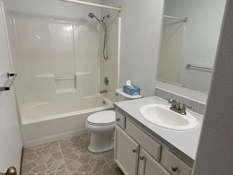 1339 Johnson Ct — Photo 15