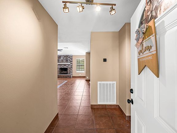 4th image of 4435 Tower Rd