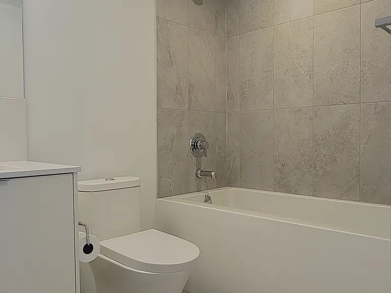 1612 Charles St #136-C — Photo 24