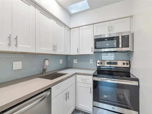 2901 Polk St APT 5, Hollywood, FL 33020