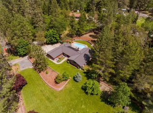 521 Espey Rd, Grants Pass, OR 97527
