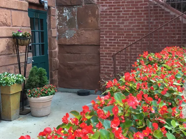 218 Lenox Avenue image 1 of 7