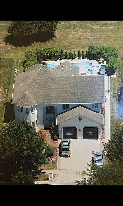 1st image of 245 Hillandale Ct