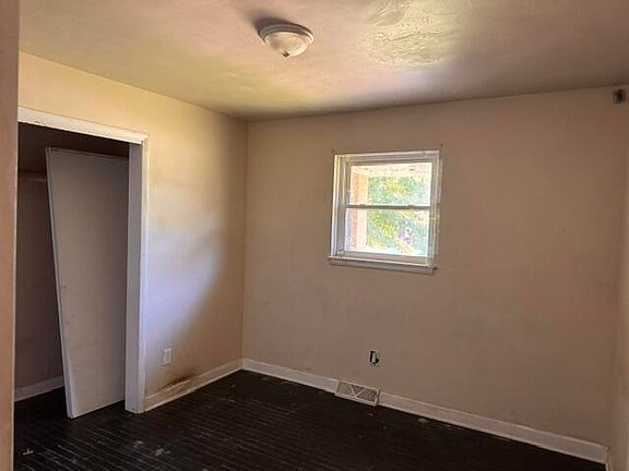 5th image of 4349 Carolina St
