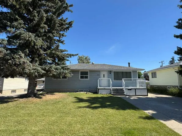 4312 W 45th St SW, Calgary, AB T3E 3W1