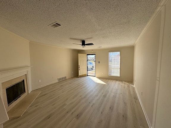 3rd image of 8966 Lake Springs Cv