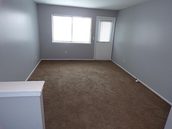 2nd image of 3442 Heritage Pkwy #22