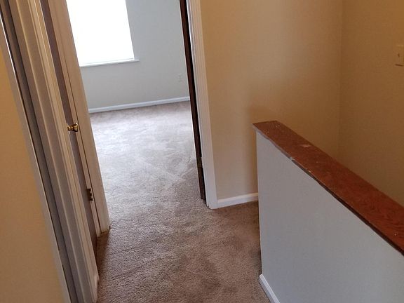 3rd image of 129 Country Town Dr #131