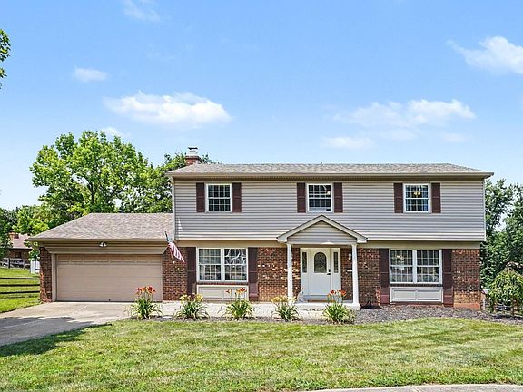 2nd image of 8 Suffolk Ct