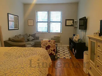 Rented by Lindemar LLC