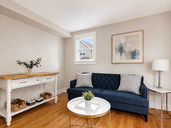 5th image of 119 Caroline St #1C