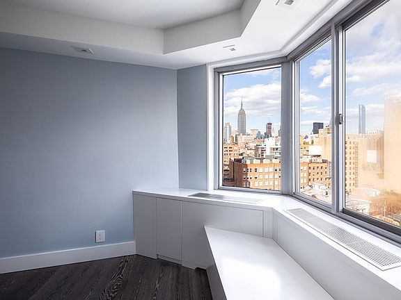 3rd image of 175 W 12th St APT 15B
