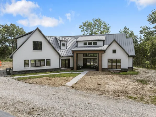 18550 Cantrell Dr, Boonville, MO 65233