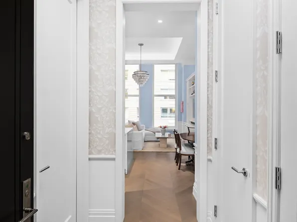 108 Leonard Street image 10 of 17