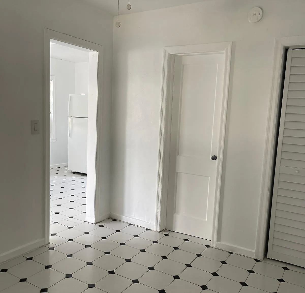 1 bed, $1,600 — Photo 2