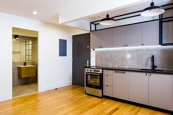 Rented by Nooklyn NYC LLC | media 66