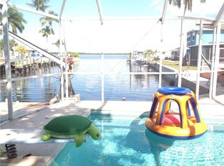 2898 Triggerfish St, Matlacha, FL 33993