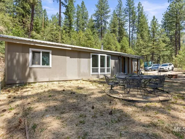 12 Timberline Dr, Garden Valley, ID 83622