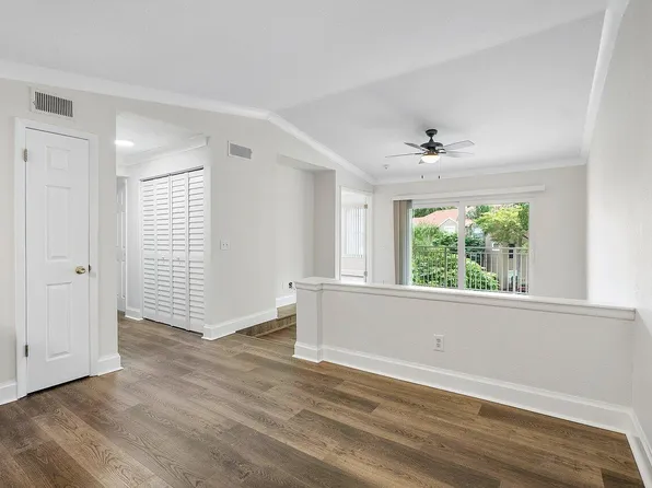 1760 Palm Cove Boulevard #5-307, Delray Beach, FL 33445