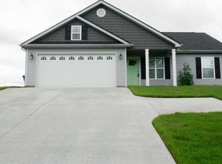 300 Brown Arrow Cir, Inman, SC 29349