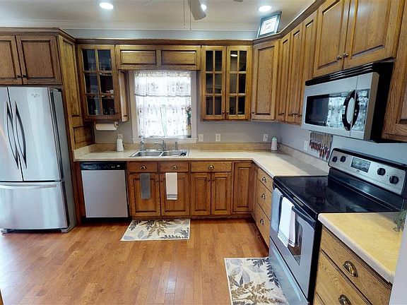 5th image of 287 Thoroughbred Dr NW