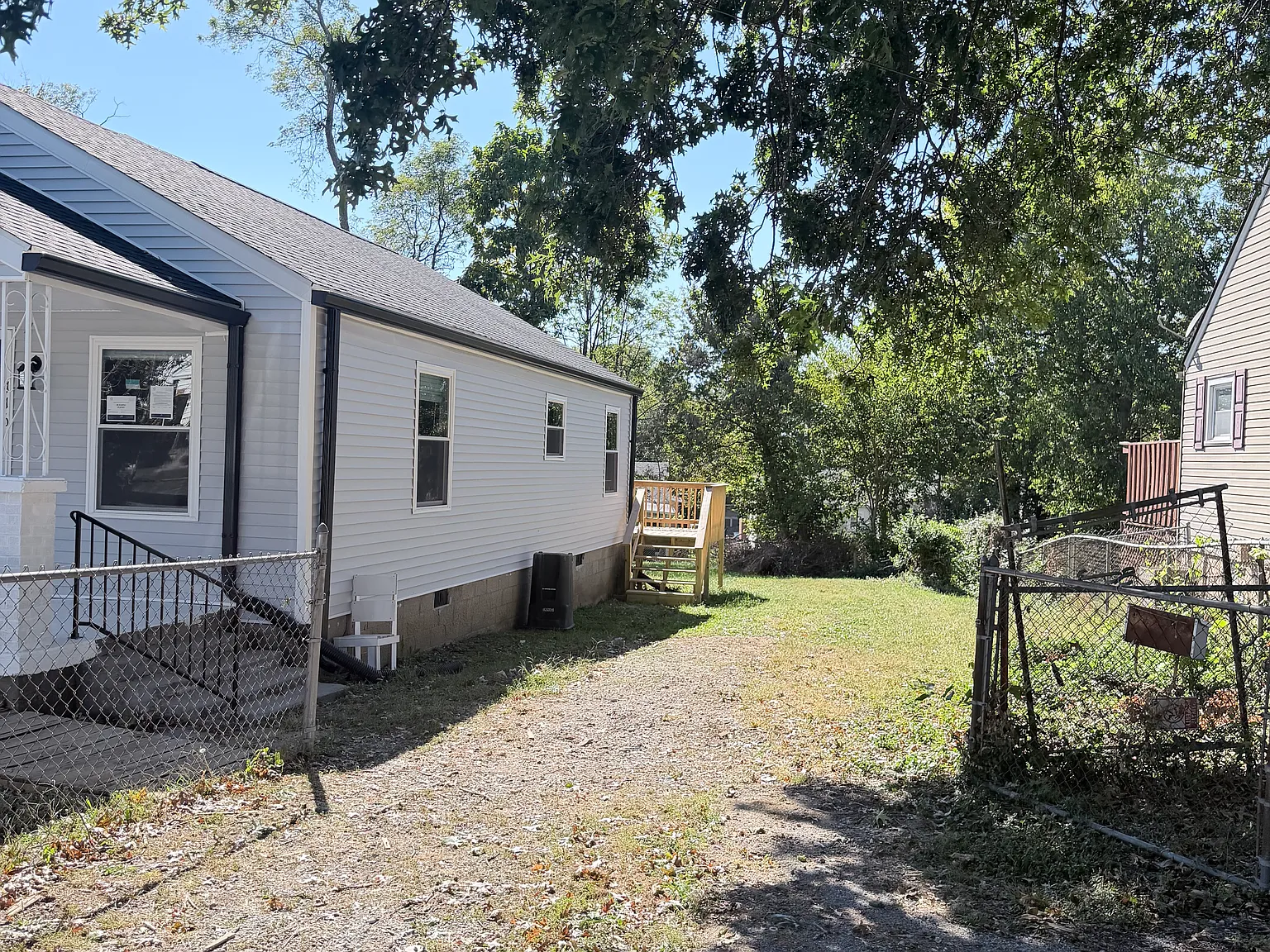 3 bed, $1,550 — Photo 2