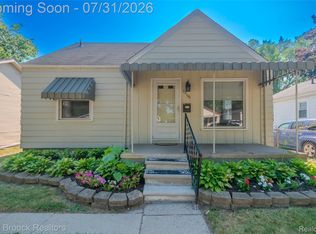 23100 Hoover Ave, Hazel Park, MI 48030