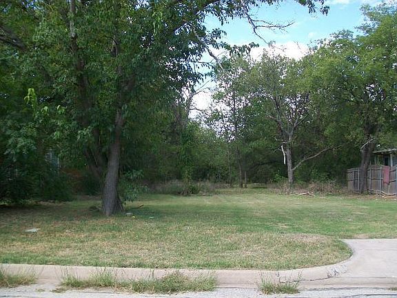 3rd image of 7808 Longfield Dr